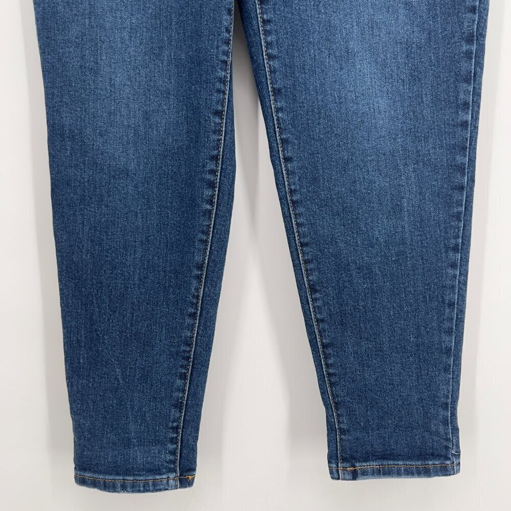Levi's High Waisted Mom Jeans Size 25 - Picture 3 of 12